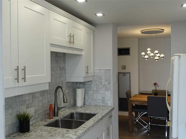 814 - 550 Webb Dr, Condo with 2 bedrooms, 1 bathrooms and 2 parking in Mississauga ON | Image 19