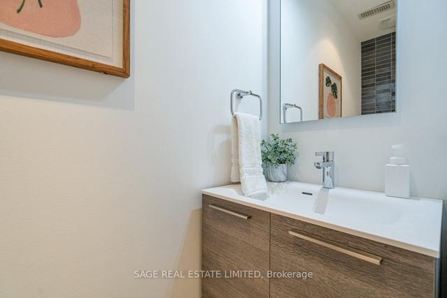 354a Harbord St, House attached with 3 bedrooms, 3 bathrooms and 1 parking in Toronto ON | Image 16