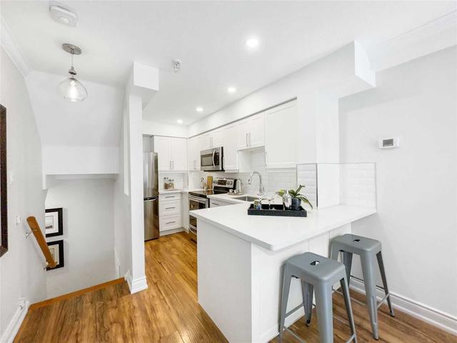 4 - 217 St. George St, Townhouse with 1 bedrooms, 1 bathrooms and 1 parking in Toronto ON | Image 5