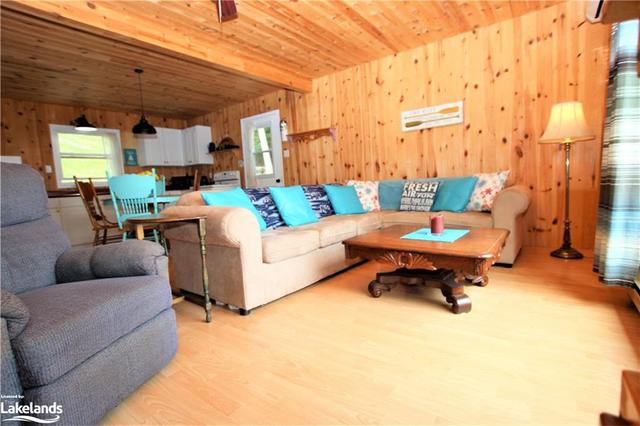 677 Limberlost Point Road, House detached with 3 bedrooms, 1 bathrooms and null parking in Parry Sound, Unorganized, Centre Part ON | Image 16