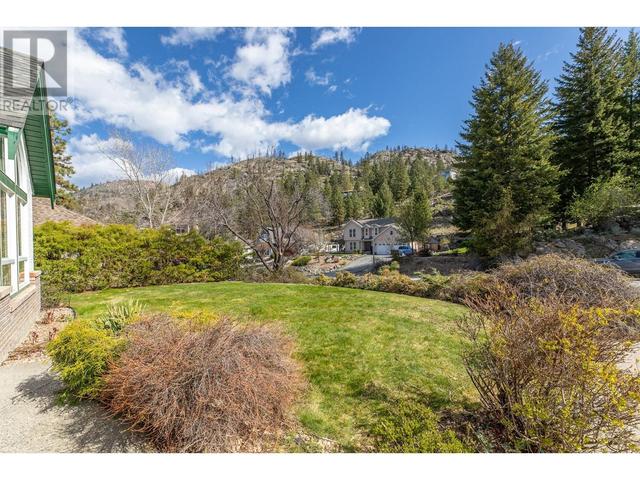 276 Heritage Boulevard, House detached with 3 bedrooms, 2 bathrooms and 2 parking in Okanagan Similkameen D BC | Image 7