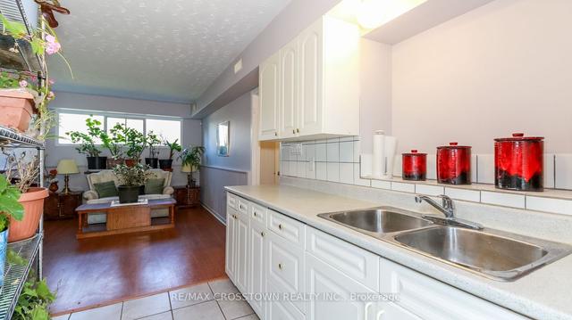 181 Little Ave, House detached with 3 bedrooms, 2 bathrooms and 5 parking in Barrie ON | Image 8