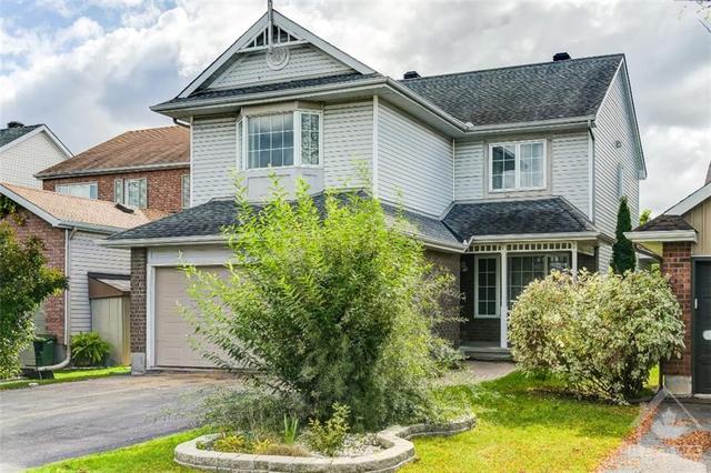 1018 Sheenboro Crescent, House detached with 4 bedrooms, 3 bathrooms and 4 parking in Ottawa ON | Image 2