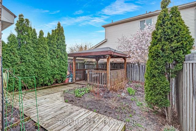 2861 Westbury Crt, House semidetached with 4 bedrooms, 4 bathrooms and 3 parking in Mississauga ON | Image 31