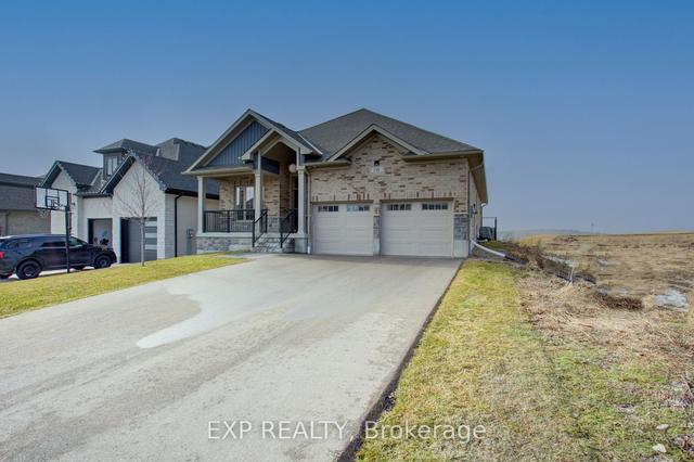 138 Ridgeview Dr, House detached with 4 bedrooms, 4 bathrooms and 6 parking in Mapleton ON | Image 1