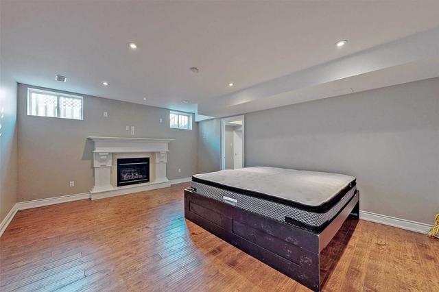 71 Lorraine Dr, House detached with 4 bedrooms, 5 bathrooms and 6 parking in Toronto ON | Image 28
