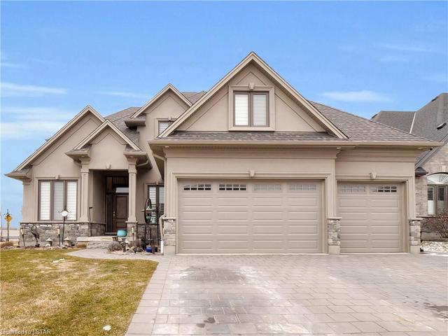 2217 Dauncey Crescent, House detached with 4 bedrooms, 2 bathrooms and 7 parking in London ON | Image 1