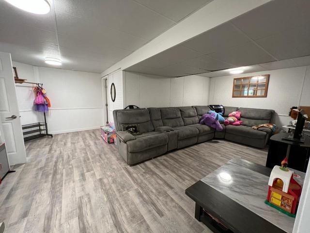 1501 107 Avenue, House detached with 4 bedrooms, 2 bathrooms and 2 parking in Dawson Creek BC | Image 16