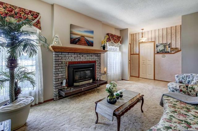 187 Rundlehorn Crescent Ne, House detached with 3 bedrooms, 2 bathrooms and 6 parking in Calgary AB | Image 3