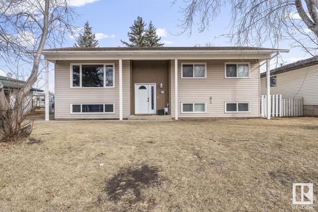 4403 44 Av, House detached with 5 bedrooms, 2 bathrooms and null parking in Bonnyville AB | Image 1