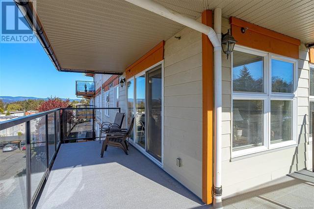 402 - 2940 Harriet Rd, Condo with 2 bedrooms, 2 bathrooms and 1 parking in Saanich BC | Image 20