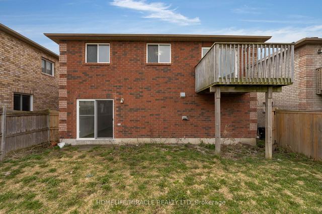 14 Harrogate Crt, House detached with 3 bedrooms, 2 bathrooms and 4 parking in Barrie ON | Image 18