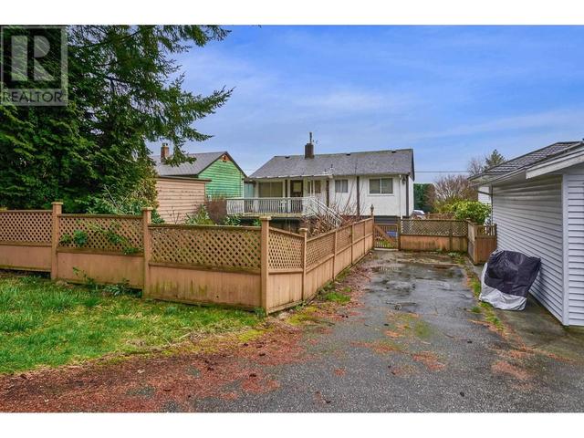 432 W 28th Street, House detached with 3 bedrooms, 2 bathrooms and null parking in North Vancouver BC | Image 5