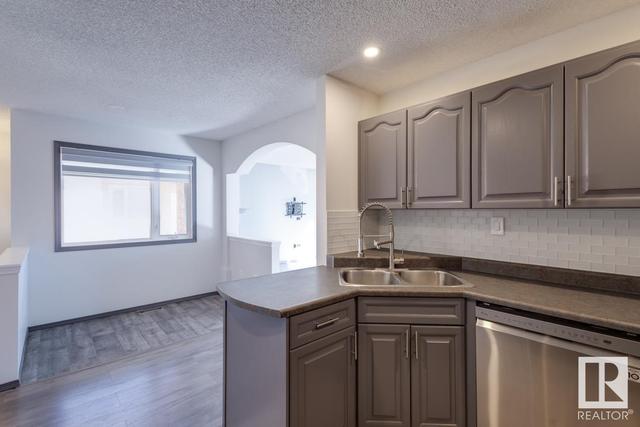 133 - 11115 9 Av Nw, House attached with 3 bedrooms, 2 bathrooms and null parking in Edmonton AB | Image 10