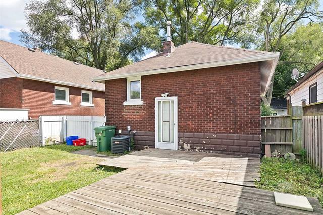 3440 Harris St, House detached with 2 bedrooms, 1 bathrooms and 2 parking in Windsor ON | Image 10