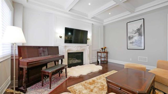 112 Frontenac Ave, House detached with 4 bedrooms, 5 bathrooms and 4 parking in Toronto ON | Image 9