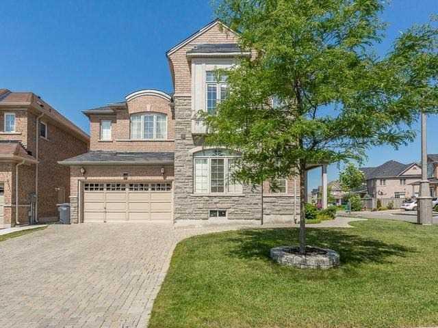 16 Niceview Dr, House detached with 4 bedrooms, 4 bathrooms and 4 parking in Brampton ON | Image 2