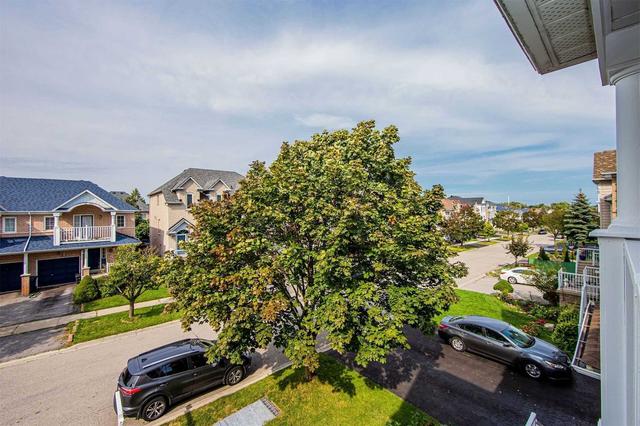 7 Moorefield Dr, House semidetached with 3 bedrooms, 3 bathrooms and 2 parking in Toronto ON | Image 29