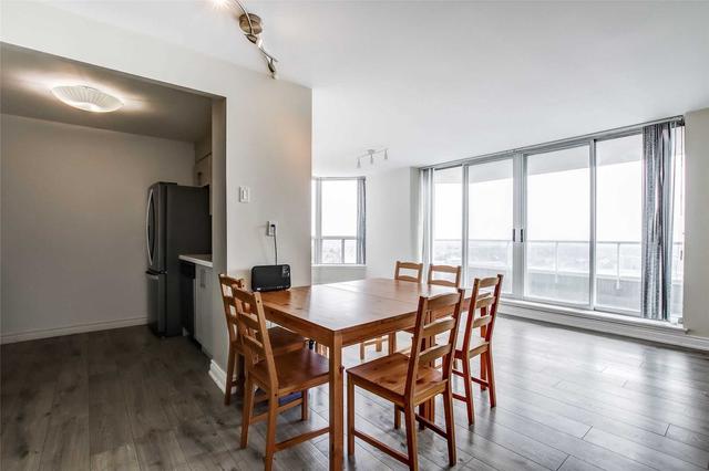 1802 - 410 Mclevin Ave, Condo with 2 bedrooms, 2 bathrooms and 1 parking in Toronto ON | Image 7