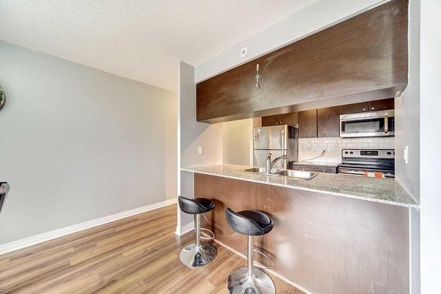 610 - 275 Yorkland Rd, Condo with 2 bedrooms, 2 bathrooms and 1 parking in Toronto ON | Image 8