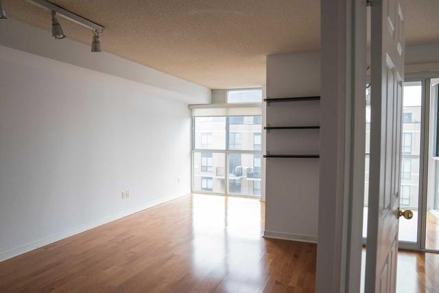 920 - 801 King St W, Condo with 1 bedrooms, 1 bathrooms and 1 parking in Toronto ON | Image 6
