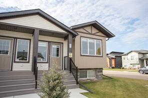 335 Spruce Street, Home with 3 bedrooms, 2 bathrooms and 2 parking in Red Deer County AB | Image 30