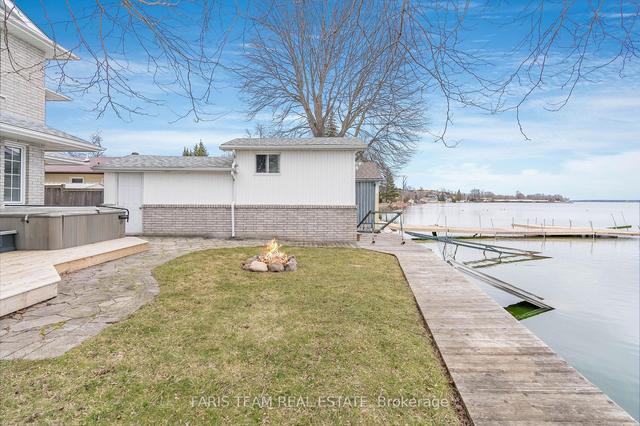 927 Barry Ave, House detached with 4 bedrooms, 3 bathrooms and 9 parking in Innisfil ON | Image 26