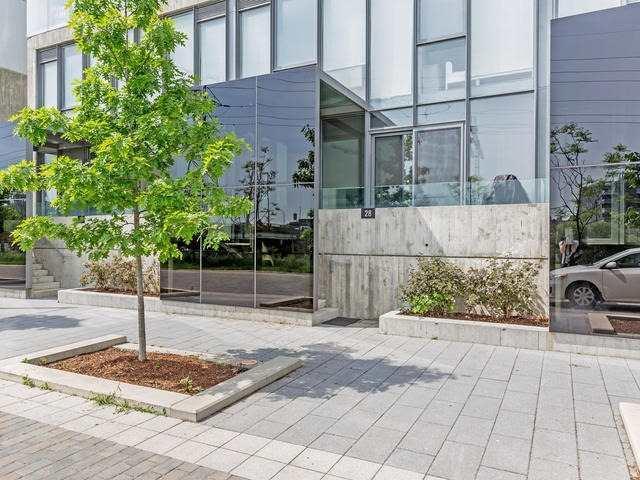 Th28 - 32 Trolley Cres, Condo with 2 bedrooms, 2 bathrooms and 1 parking in Toronto ON | Image 15