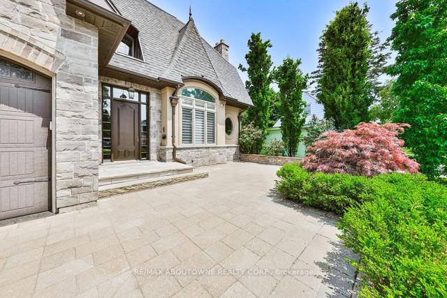 1035 Truman Ave, House detached with 4 bedrooms, 5 bathrooms and 8 parking in Oakville ON | Image 12