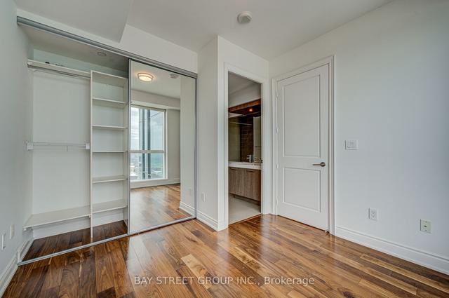 6701 - 388 Yonge St E, Condo with 2 bedrooms, 2 bathrooms and 1 parking in Toronto ON | Image 3