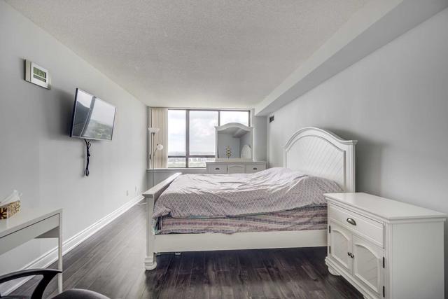1231 - 25 Bamburgh Circ, Condo with 2 bedrooms, 2 bathrooms and 2 parking in Toronto ON | Image 6