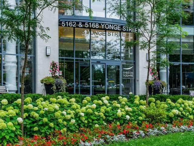 Lph201 - 5168 Yonge St S, Condo with 2 bedrooms, 2 bathrooms and 1 parking in Toronto ON | Image 3