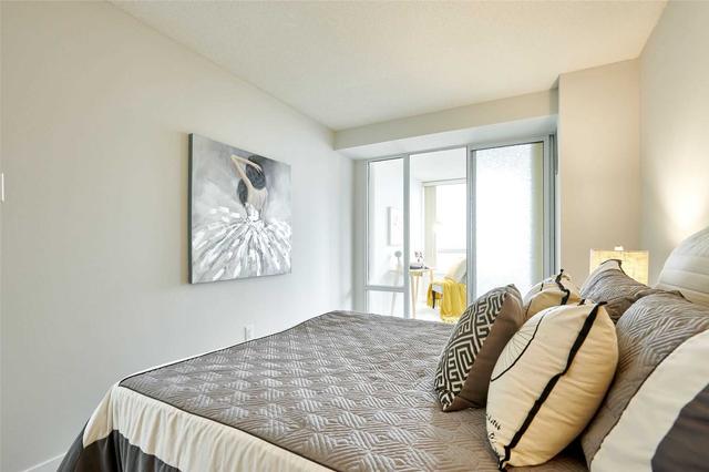 1702 - 330 Alton Towers Circ, Condo with 2 bedrooms, 2 bathrooms and 1 parking in Toronto ON | Image 20