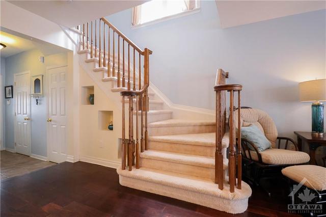 424 Evenwood Private, Townhouse with 3 bedrooms, 3 bathrooms and 2 parking in Ottawa ON | Image 12