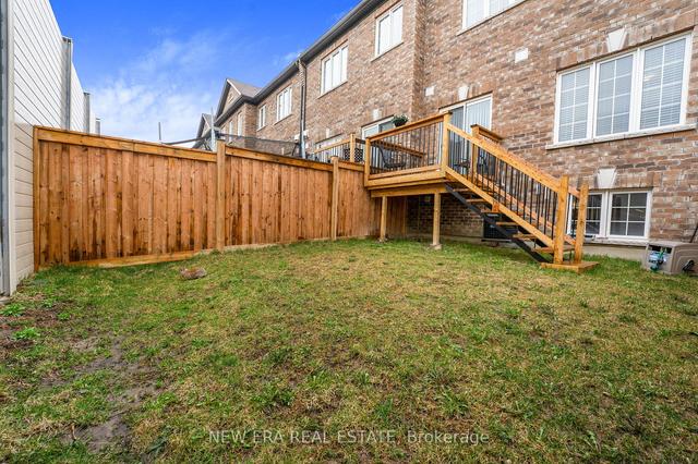 58 Blackwell Cres, House attached with 3 bedrooms, 3 bathrooms and 3 parking in Bradford West Gwillimbury ON | Image 31