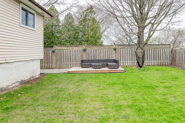10 Hopewell Cres, House detached with 3 bedrooms, 2 bathrooms and 3 parking in Hamilton ON | Image 30