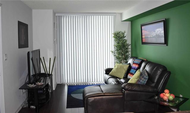 LphN - 6 Rosebank Dr, Condo with 1 bedrooms, 1 bathrooms and 1 parking in Toronto ON | Image 5