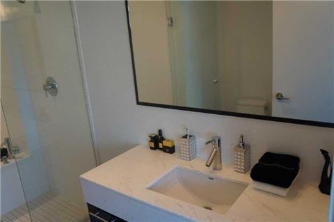 uph20 - 21 Nelson St, Condo with 1 bedrooms, 2 bathrooms and 1 parking in Toronto ON | Image 13