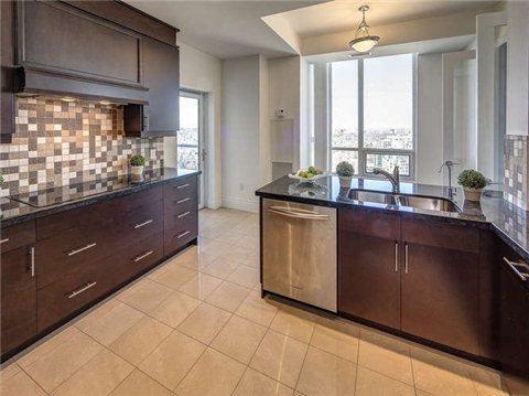 2819 - 500 Doris Ave, Condo with 2 bedrooms, 3 bathrooms and 2 parking in Toronto ON | Image 16