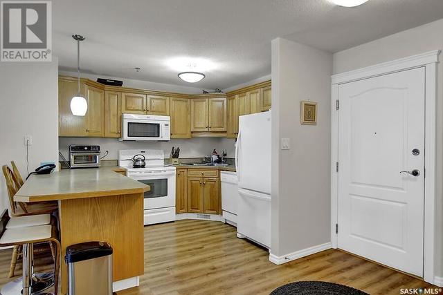 302 - 2909 Arens Road E, Condo with 2 bedrooms, 2 bathrooms and null parking in Regina SK | Image 8