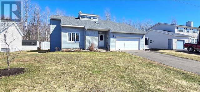 59 Mcdowell, House detached with 3 bedrooms, 3 bathrooms and null parking in Riverview NB | Image 1