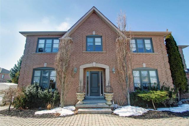 85 Robertson Clse, House detached with 4 bedrooms, 3 bathrooms and 6 parking in Vaughan ON | Image 12