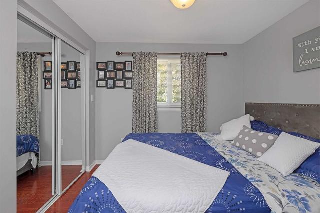 52 Dawn Cres, House detached with 3 bedrooms, 3 bathrooms and 4 parking in Cambridge ON | Image 14
