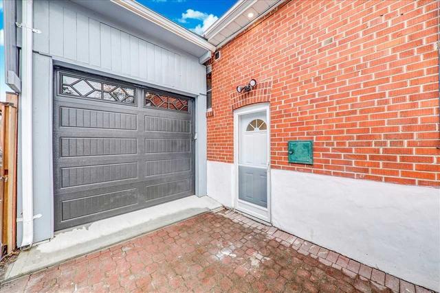 31 Benlight Cres, House detached with 3 bedrooms, 4 bathrooms and 6 parking in Toronto ON | Image 32