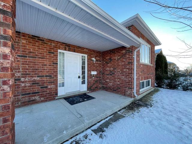 41 Graham St, House detached with 2 bedrooms, 1 bathrooms and 3 parking in Springwater ON | Image 12