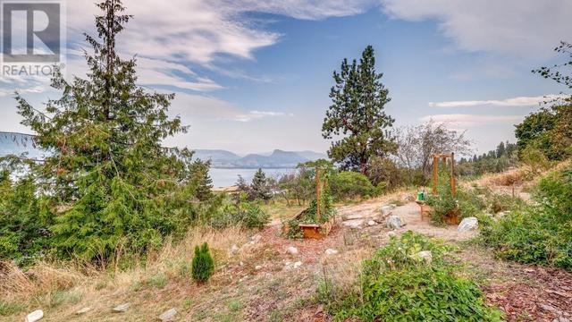 2020 Naramata Road, House detached with 4 bedrooms, 3 bathrooms and 2 parking in Penticton BC | Image 33