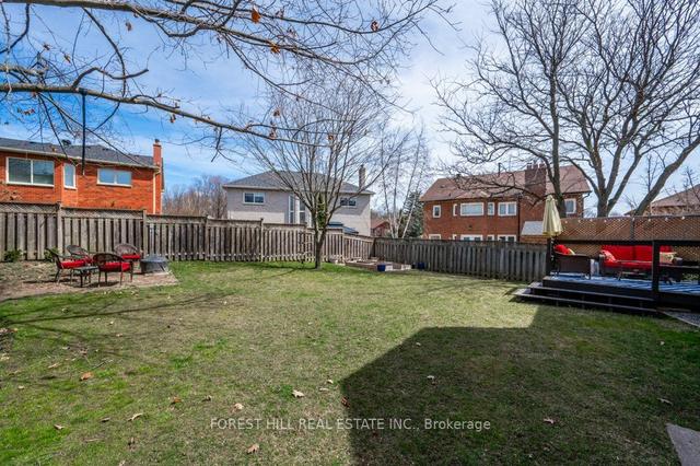 29 Fernbrook Cres, House detached with 4 bedrooms, 3 bathrooms and 6 parking in Brampton ON | Image 33