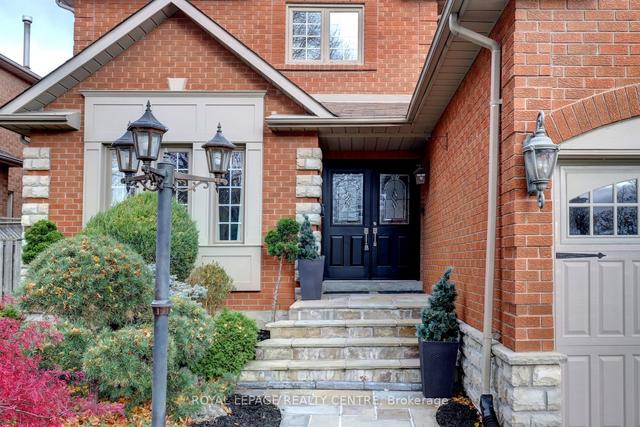 2811 Guilford Cres, House detached with 4 bedrooms, 6 bathrooms and 6 parking in Oakville ON | Image 12
