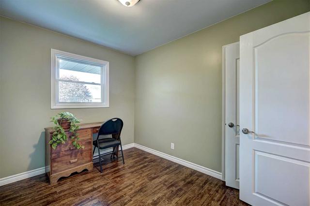 262 Crawford St, House detached with 3 bedrooms, 2 bathrooms and 13 parking in Barrie ON | Image 14