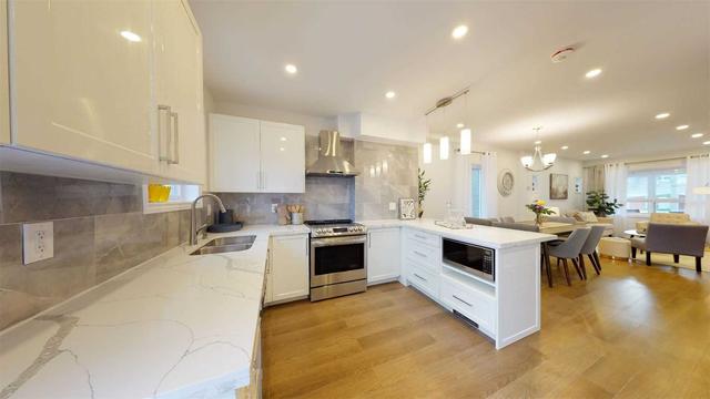 46 Robbins Ave, House semidetached with 3 bedrooms, 2 bathrooms and 1 parking in Toronto ON | Image 5
